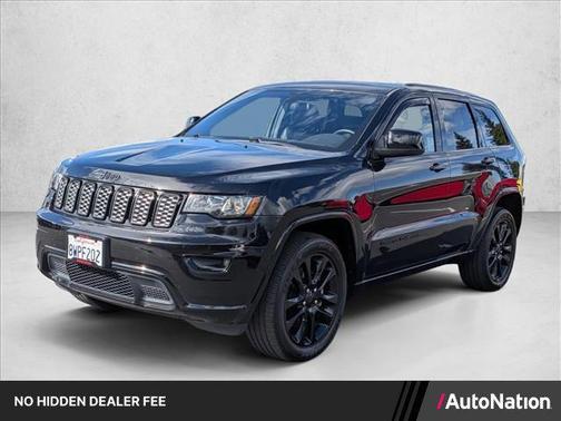 Diamond Black Crystal Pearlcoat 2021 Jeep Grand Cherokee Laredo