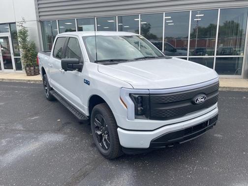 2025 Ford F-150 Lightning Flash
