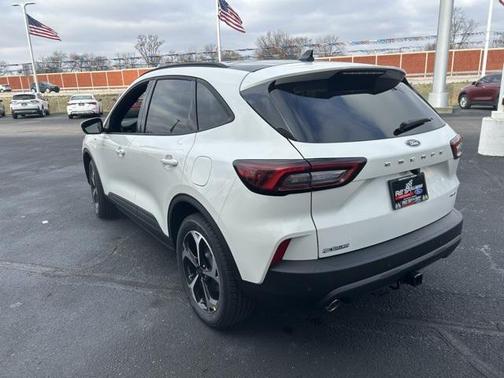 2025 Ford Escape ST-Line Select
