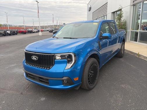2025 Ford Maverick Lobo Standard