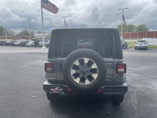2023 Jeep Wrangler 4-Door Sahara 4x4