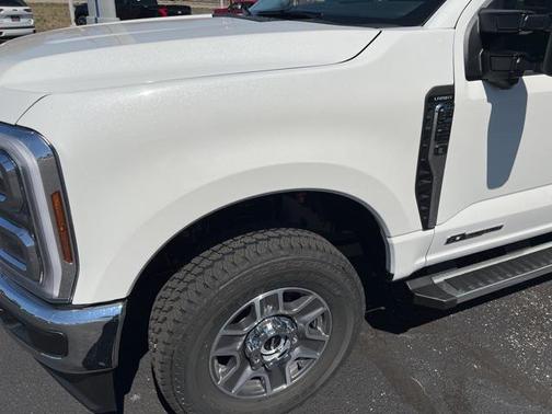 2026 Ford F-350 Lariat