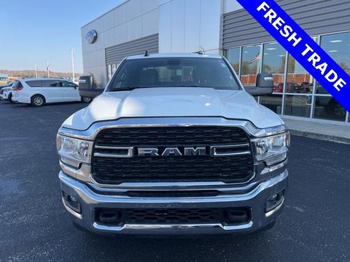 2024 RAM 3500 Big Horn Crew Cab 4x4 8' Box