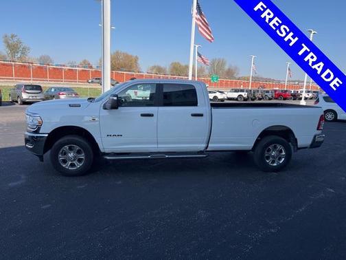 2024 RAM 3500 Big Horn Crew Cab 4x4 8' Box