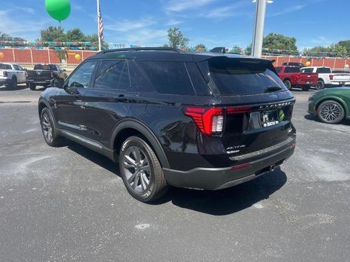 2025 Ford Explorer Active