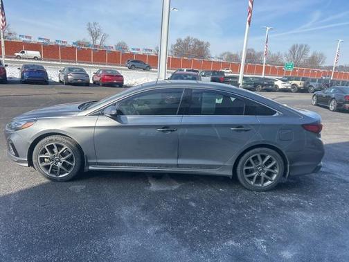 2019 Hyundai SONATA Limited 2.0T