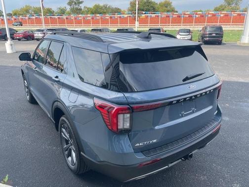 2025 Ford Explorer Active