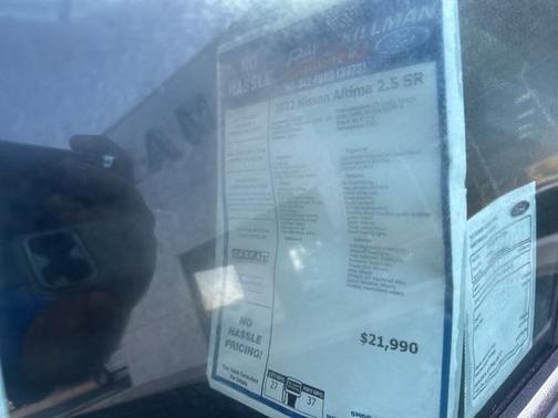 2022 Nissan Altima SR FWD