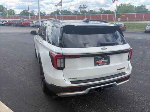 STAR WHITE MET TRI-COAT 2026 Ford Explorer Tremor