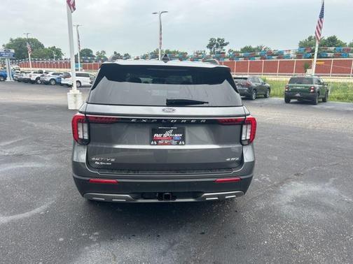 2025 Ford Explorer Active