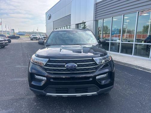 AGATE BLACK METALLIC 2023 Ford Explorer XLT