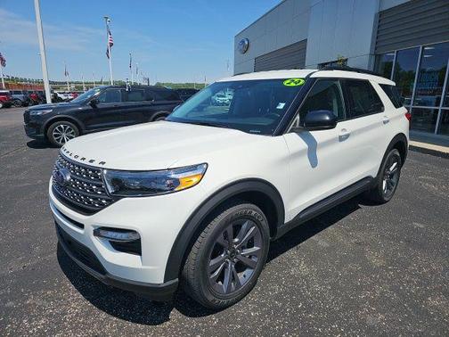 STAR WHITE MET TRI-COAT 2022 Ford Explorer XLT