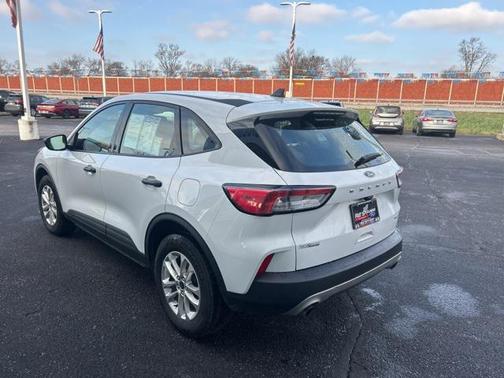2022 Ford Escape S