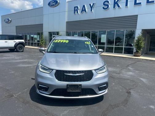 2021 Chrysler Pacifica Hybrid Touring L