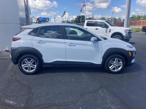 2021 Hyundai KONA SE