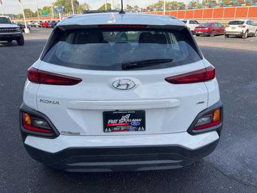 2021 Hyundai KONA SE