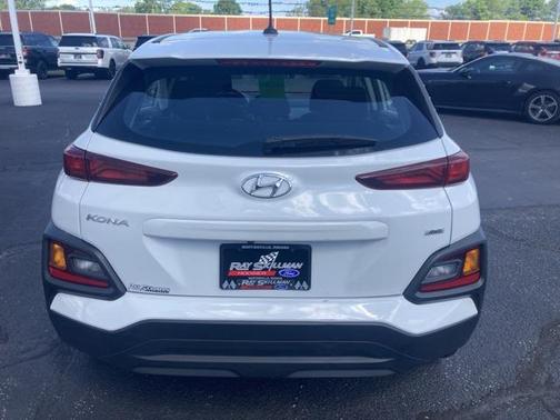 2021 Hyundai KONA SE
