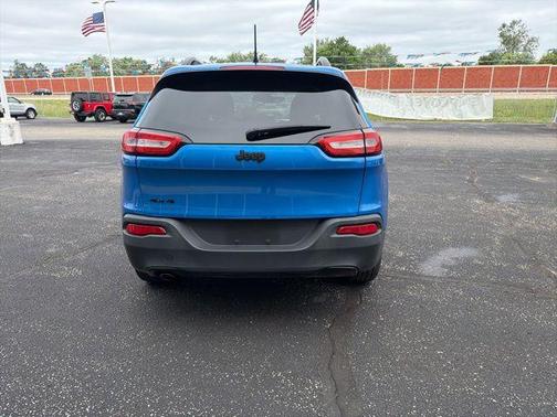 Hydro Blue Pearlcoat 2017 Jeep Cherokee Sport