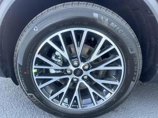 2025 Ford Escape SE