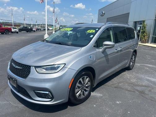 2021 Chrysler Pacifica Hybrid Touring L