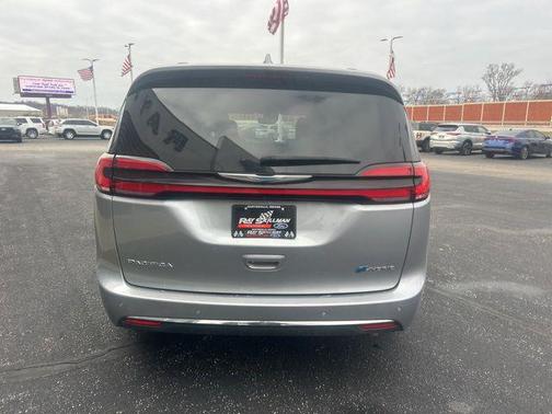 2021 Chrysler Pacifica Hybrid Touring L