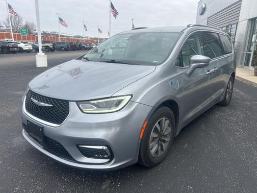 2021 Chrysler Pacifica Hybrid Touring L