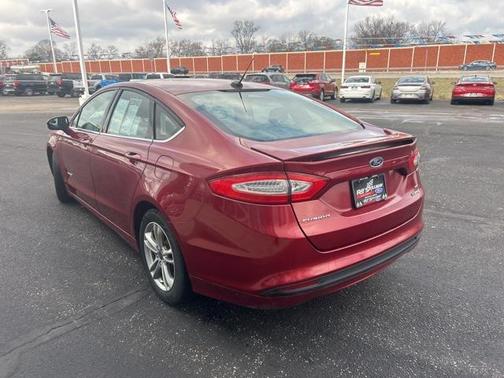 2016 Ford Fusion Hybrid SE