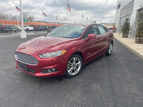 2016 Ford Fusion Hybrid SE
