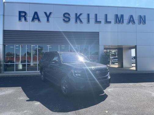 2025 Ford Expedition Max Active 4x4
