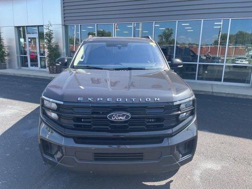 2025 Ford Expedition Max Active 4x4