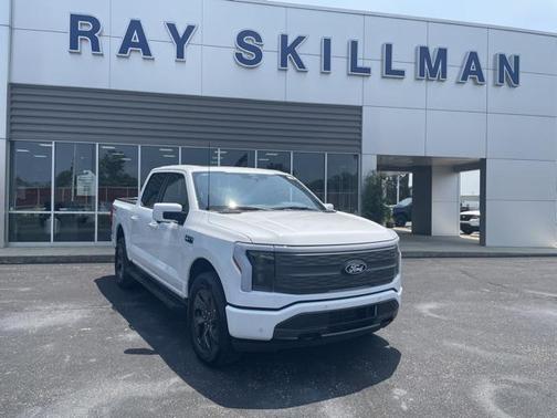 2025 Ford F-150 Lightning LARIAT