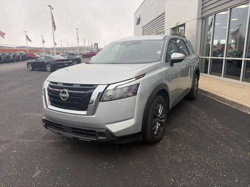 2025 Nissan Pathfinder SV 4WD