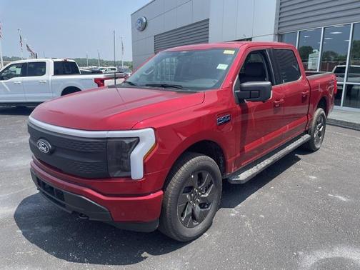 2025 Ford F-150 Lightning Flash