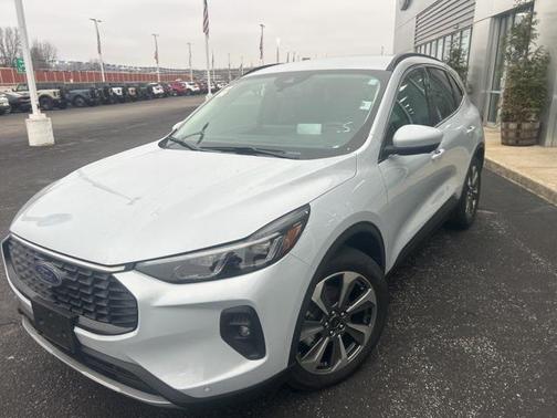 2025 Ford Escape Platinum