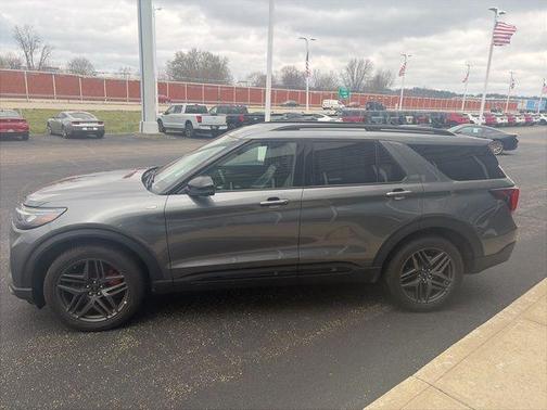 CARBONIZED GRAY METALLIC 2025 Ford Explorer ST-Line