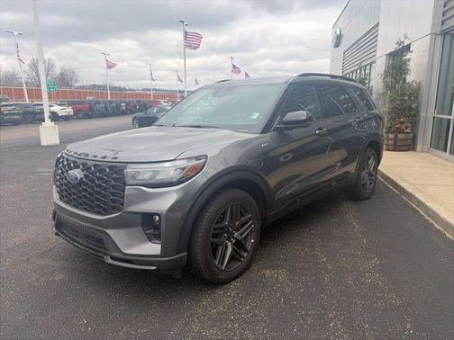 CARBONIZED GRAY METALLIC 2025 Ford Explorer ST-Line