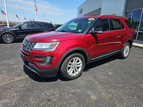 RUBY RED METALLIC TC 2016 Ford Explorer XLT