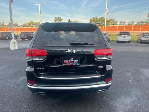 2020 Jeep Grand Cherokee Summit