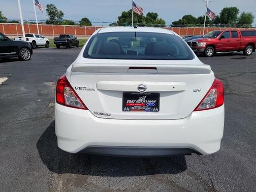 2018 Nissan Versa 1.6 SV