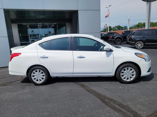 2018 Nissan Versa 1.6 SV
