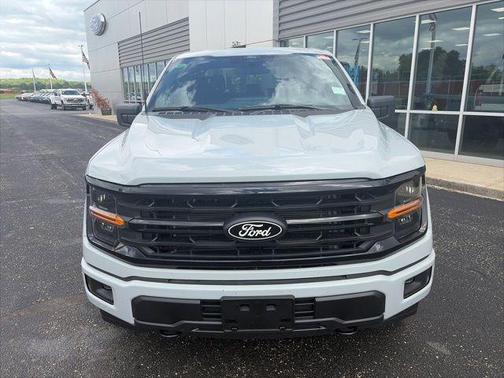 Avalanche 2026 Ford F-150 XLT