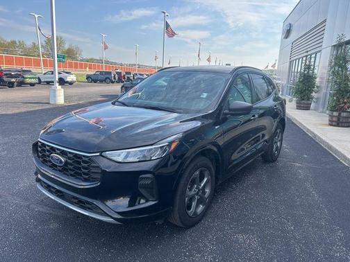 AGATE BLACK METALLIC 2024 Ford Escape ST-Line