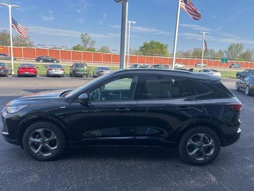 AGATE BLACK METALLIC 2024 Ford Escape ST-Line