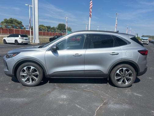 2023 Ford Escape Platinum