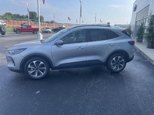 2023 Ford Escape Platinum