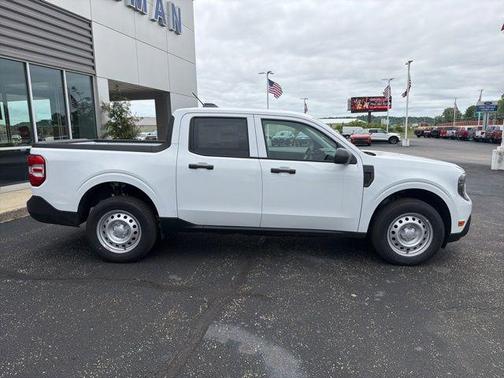 OXFORD WHITE 2026 Ford Maverick XL