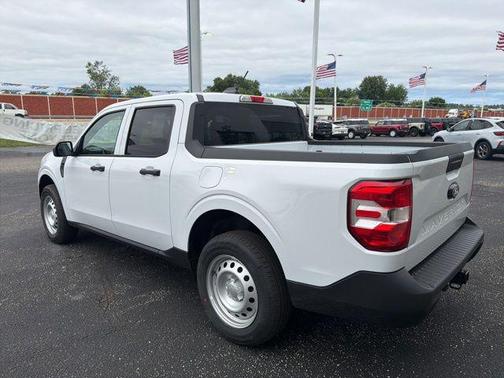 OXFORD WHITE 2026 Ford Maverick XL