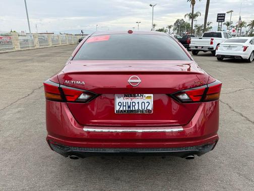 2023 Nissan Altima SR FWD