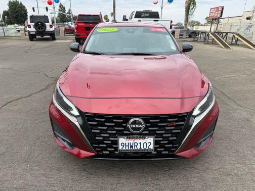 2023 Nissan Altima SR FWD