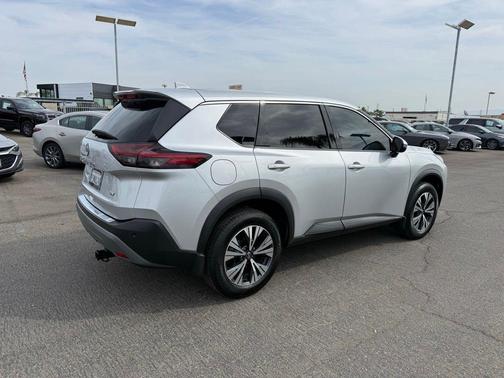 Brilliant Silver Metallic 2023 Nissan Rogue SV